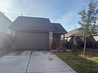 128 Austin Rd, Angleton, TX 77515