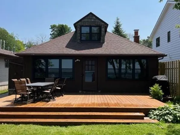 5720 Lake Edge Road, Mcfarland, WI 53558