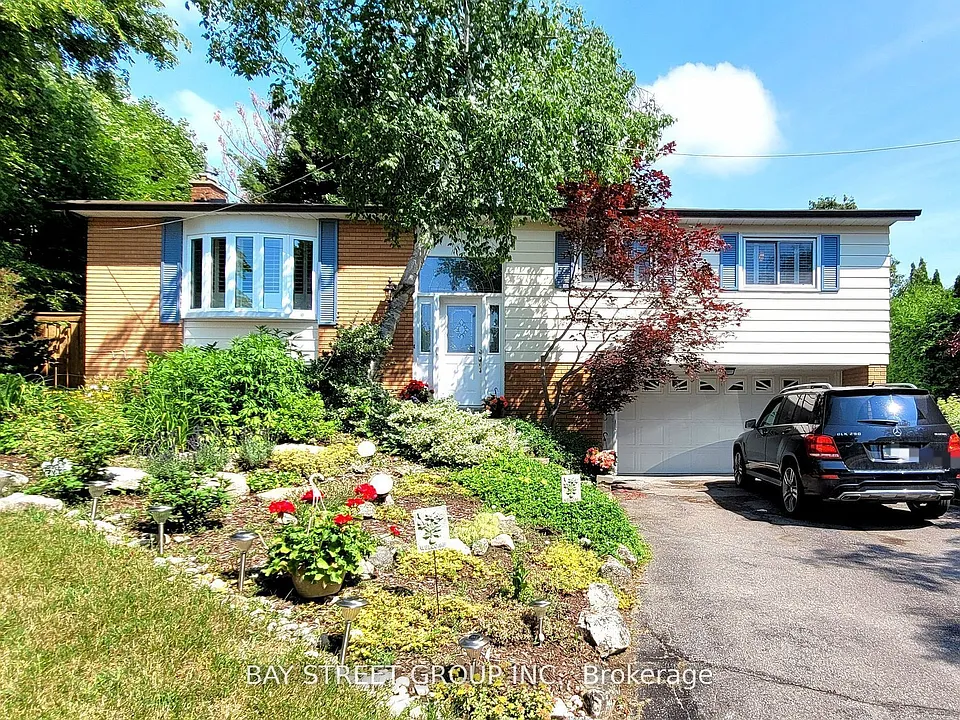 37 Sir Bodwin Pl #LOWER