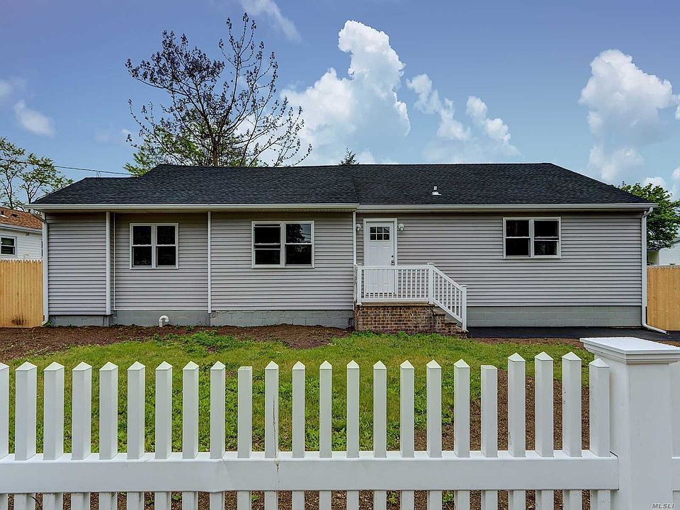 1st image of 11 Schleigel Blvd