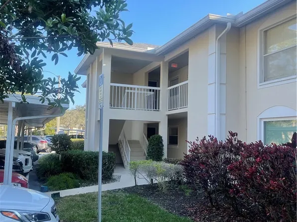 768 Landover Cir APT 201, Naples, FL 34104