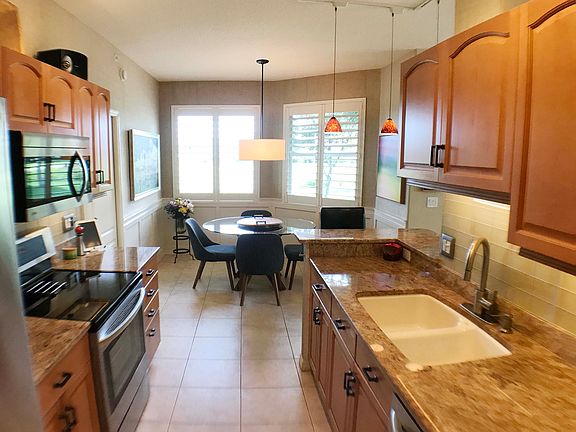 5th image of 4202 Vicenza Dr #B23
