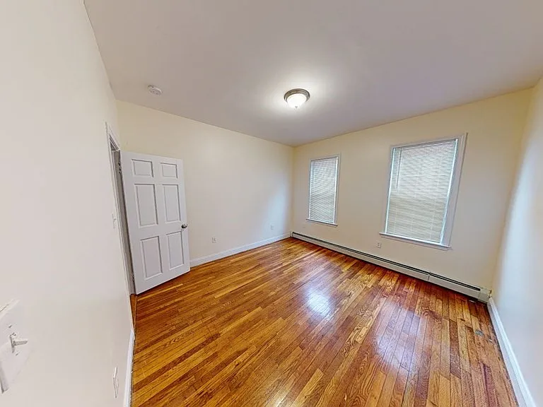 55 Hazelton St #2 — Photo 33