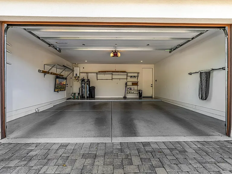 3821 E Devonshire Ave — Photo 15