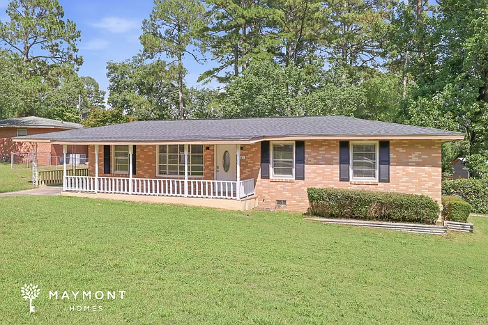 3 bed, 1.5 bath, 1275 sqft, $1,545 — Photo 3