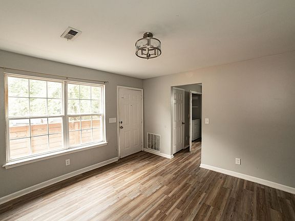 3rd image of 200 Bellmore Ave
