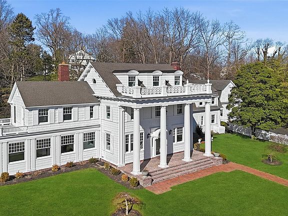 3rd image of 158 E Shore Road