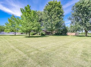 8700 N Rainbow Farm Rd, Bentonville, AR 72713