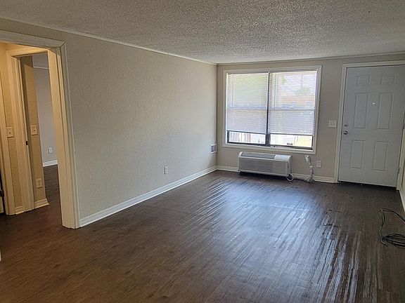 3rd image of 709 N 17th Ave #B1