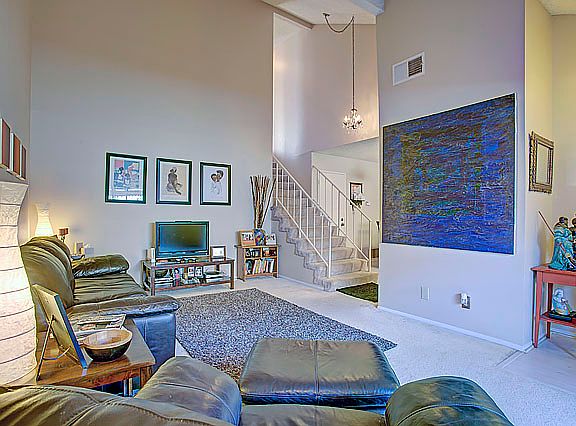 3rd image of 1721 Firvale Ave