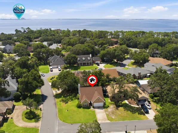 2812 Lee Trevino Ct, Shalimar, FL 32579
