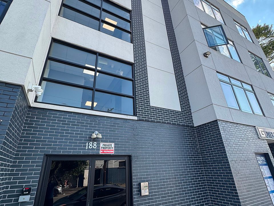 1st image of 188 Lafayette St #2
