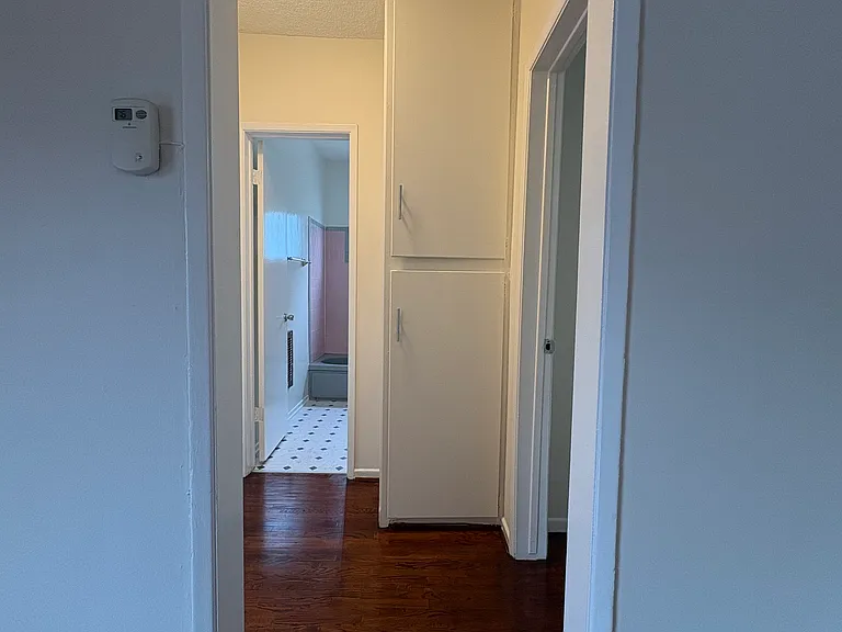 7719 Hampton Ave #17 — Photo 6