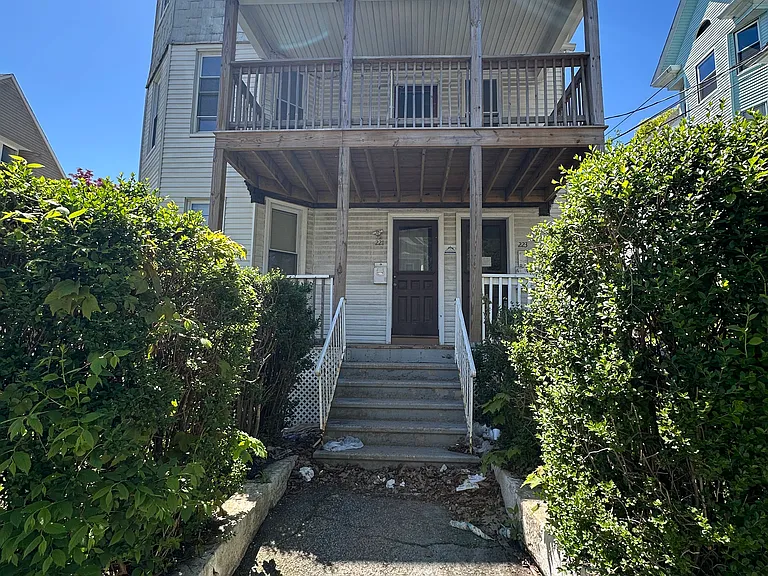 221 Willow St #3 — Photo 24