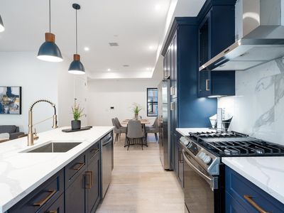 81 Van Reypen St #3, Jersey City, NJ, 07306