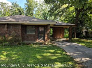 512 Carolina Ave, Signal Mountain, TN 37377