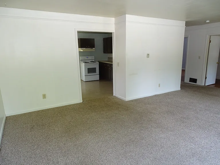 805 College Ave #1 — Photo 5