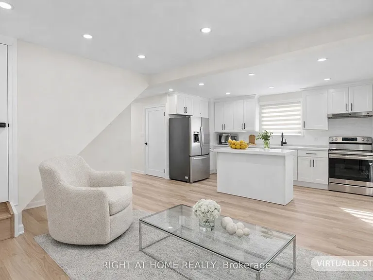 961 Victoria Park Ave — Photo 4