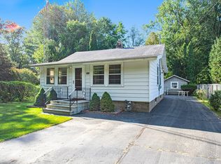 6404 E Lake Ln, Sawyer, MI 49125