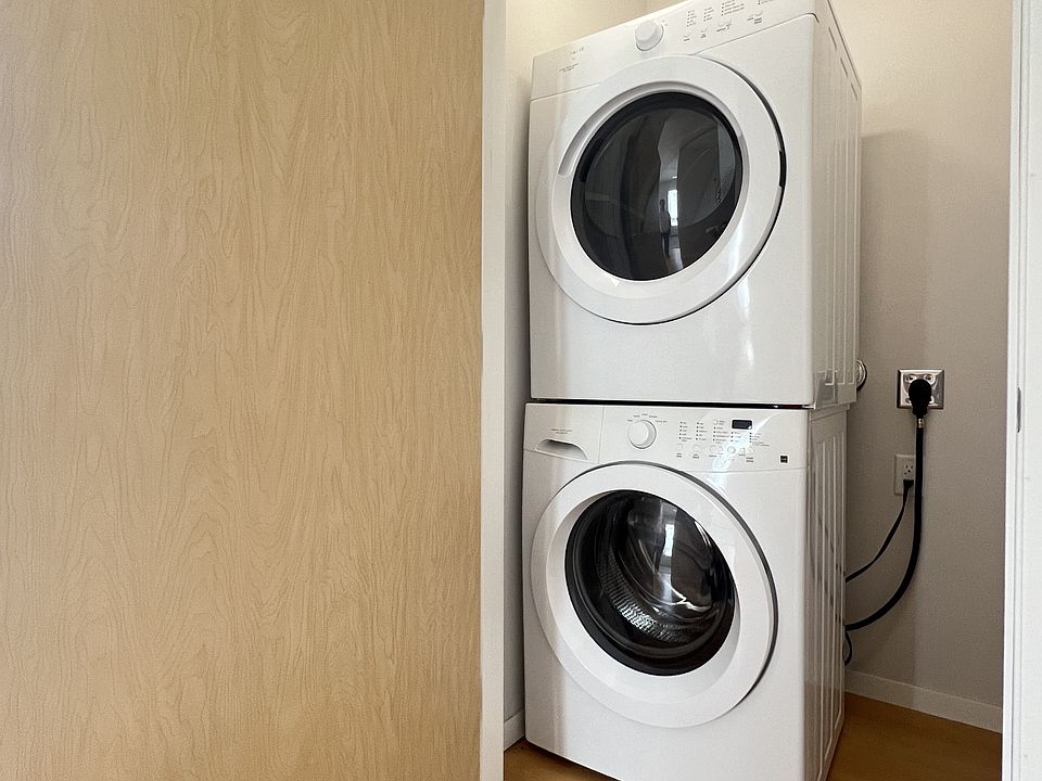 In-Unit Laundry