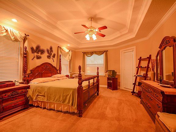 5th image of 16525 Temple Blvd