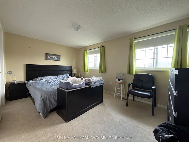 207 Tunbridge Rd — Photo 10