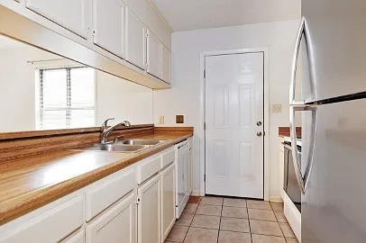 4607 Hoe Ct — Photo 11