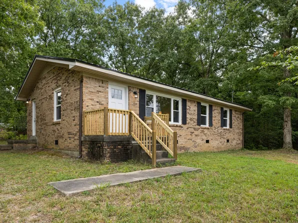 241 Washington Cir, Waverly, TN 37185