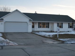2734 Gemini Rd, Green Bay, WI 54311