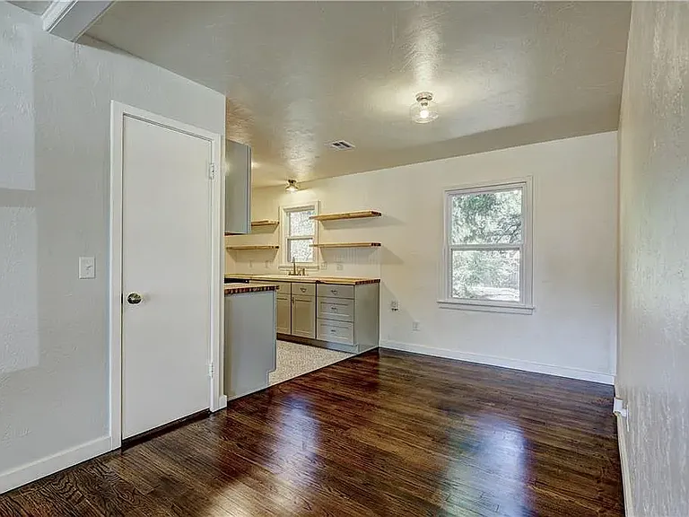 3209 NW 40th St — Photo 6