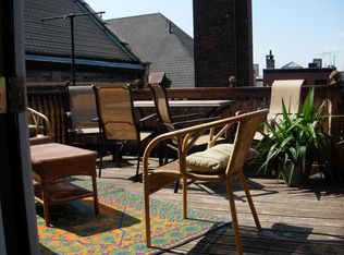 1806 Spruce St APT 4, Philadelphia, PA 19103