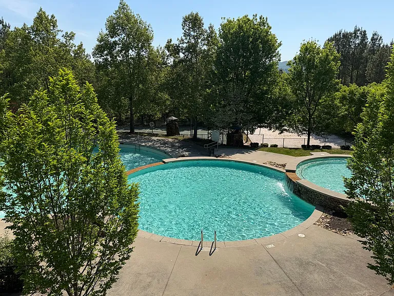 1615 Elmwood Ct #208 — Photo 8