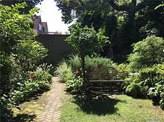 Sold by Madeleine Realty Ltd.