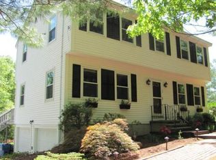 29 Trifiro Rd, Billerica, MA 01821