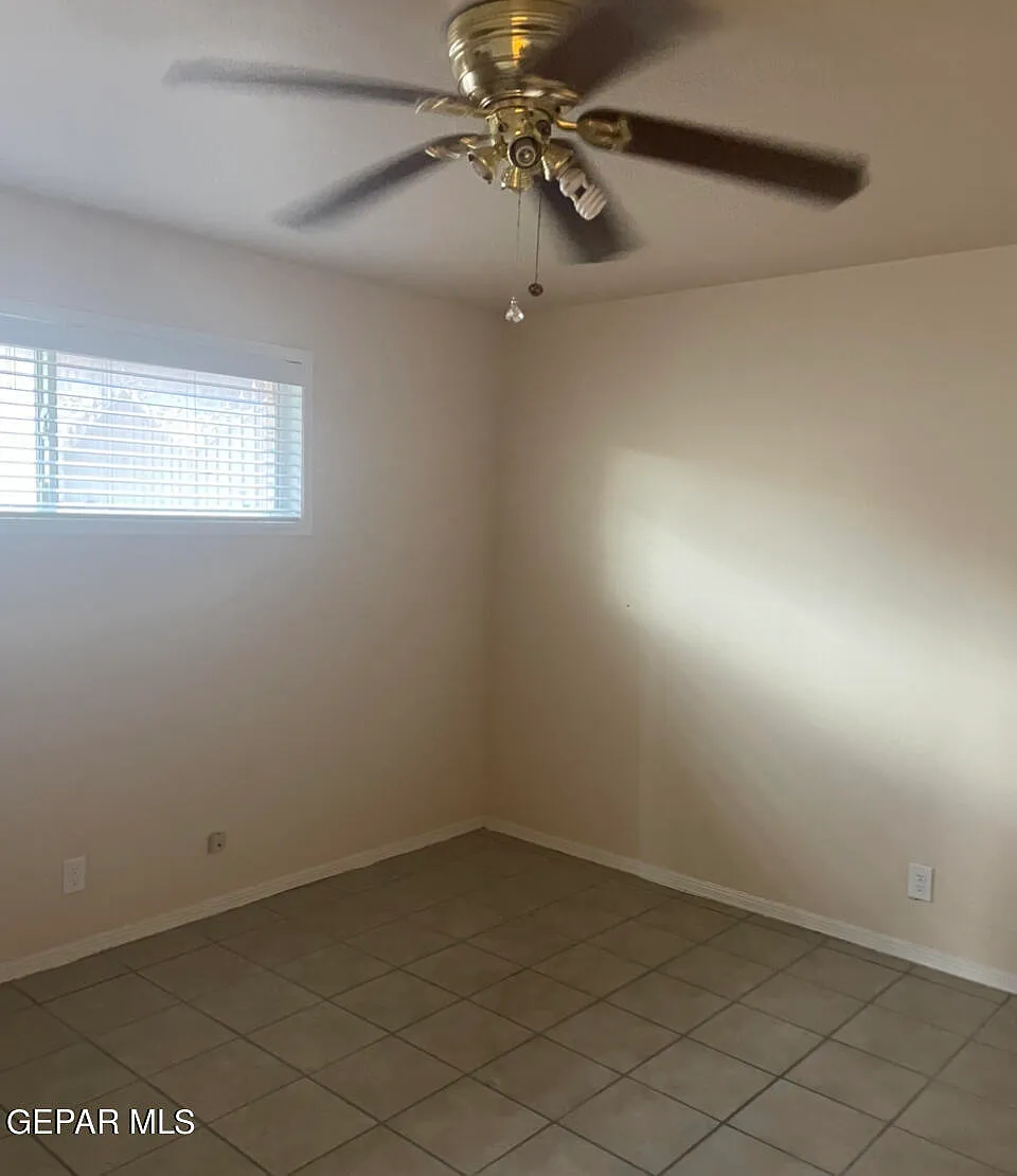 3 bed, 2.0 bath, 1352 sqft, $1,650 — Photo 4