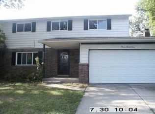 2071 Balmoral Ct, Columbus, OH 43229