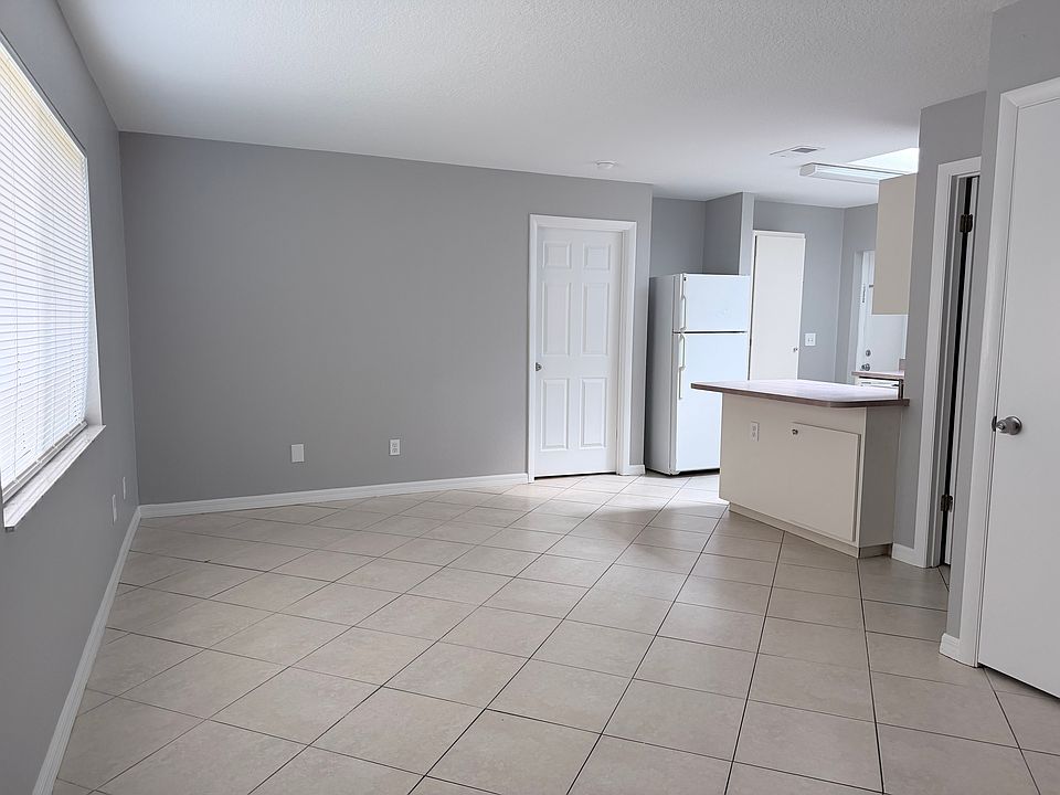 1st image of 428 S Myrtle Ave #428