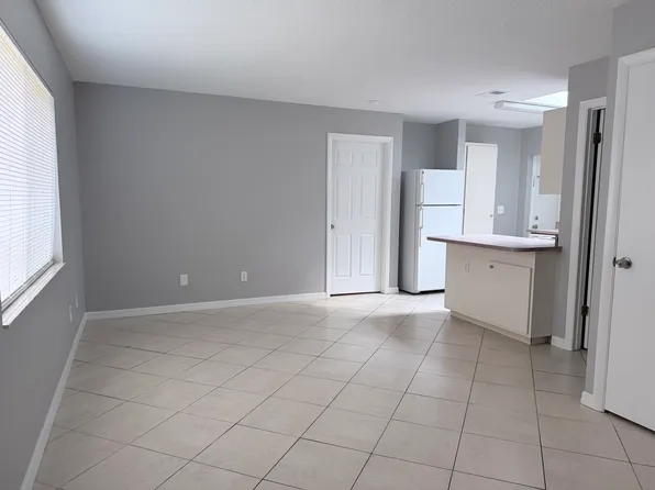 428 S Myrtle Ave #428, New Smyrna Beach, FL 32168