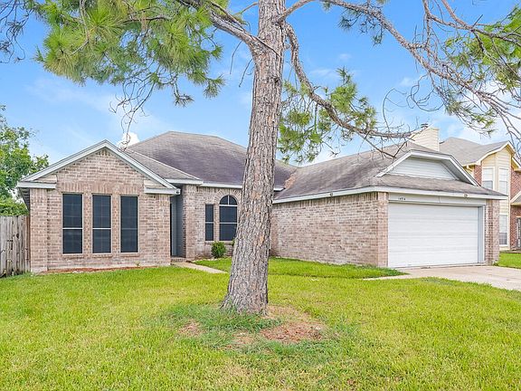 3rd image of 14514 Lone Willow Ln
