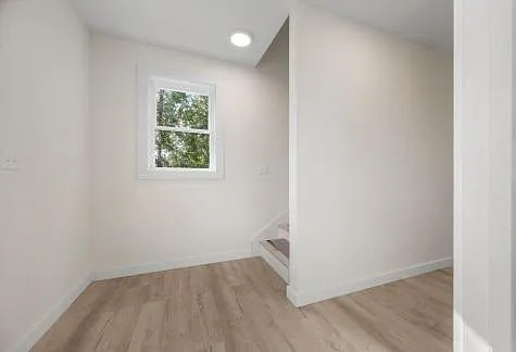 135 Surry Rd #A — Photo 8
