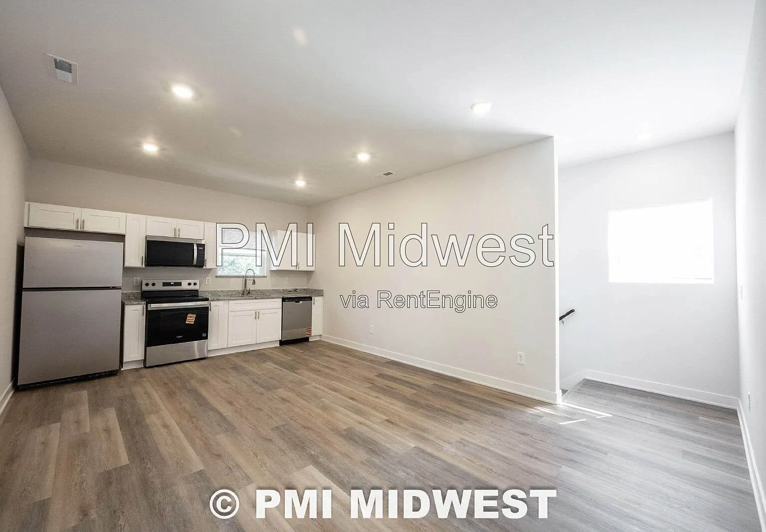 2 bed, 2.0 bath, 1300 sqft, $1,399 — Photo 4