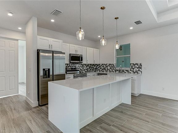 5th image of 1414 NW 25th ST