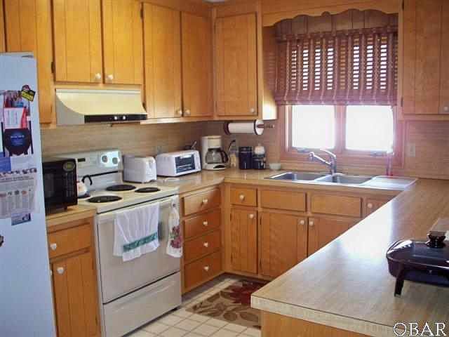 【kiki】house on the hill 2024ss S/STee 2024 S Memorial Blvd, Kill Devil Hills, NC 27948 | Realtor.com®