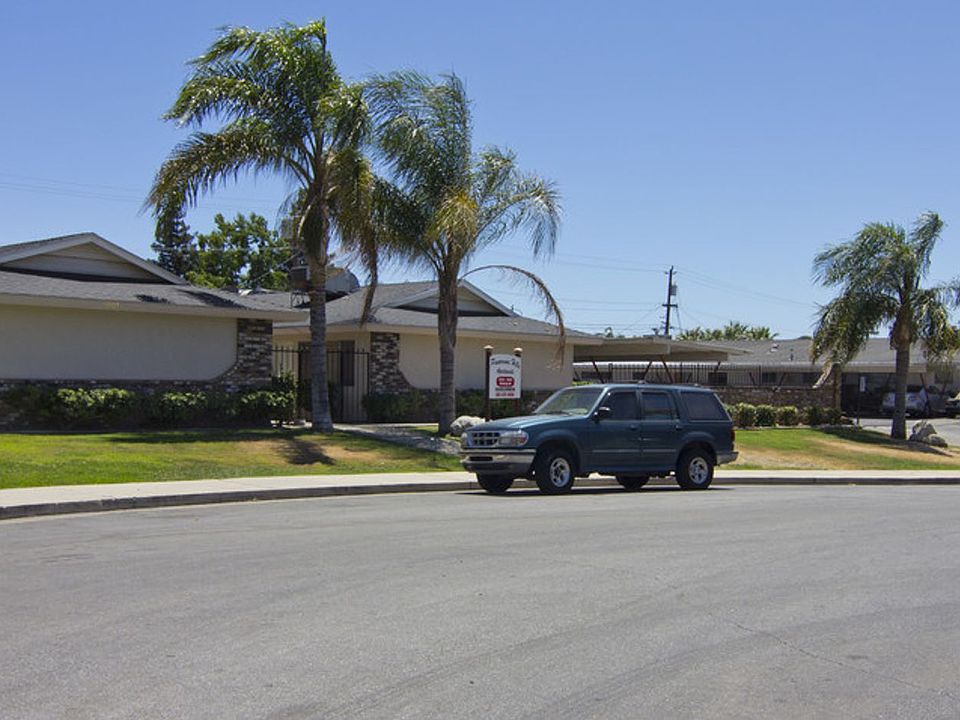 1st image of 2521 Bishop Dr APT M