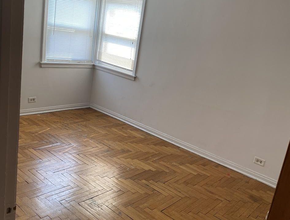 1st image of 9803 Chestnut Ave #2