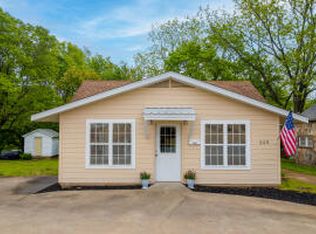 609 N Walnut St, Harrison, AR 72601