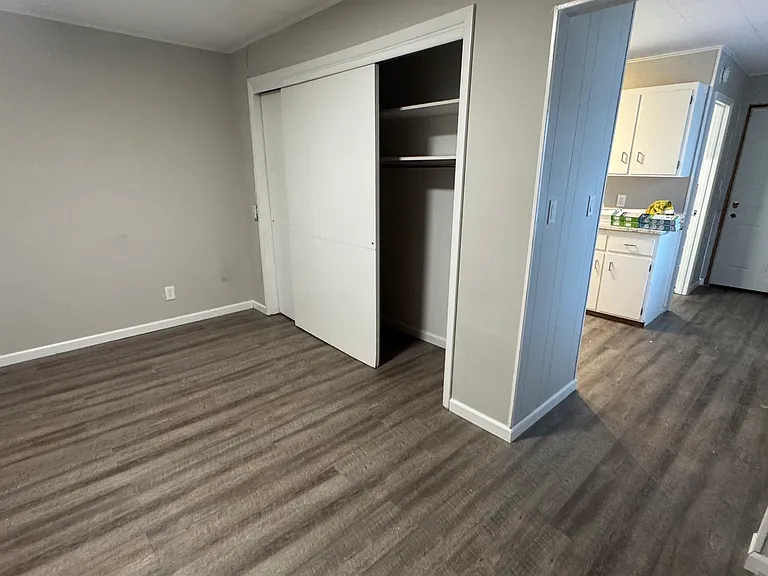 224 W Main St — Photo 17