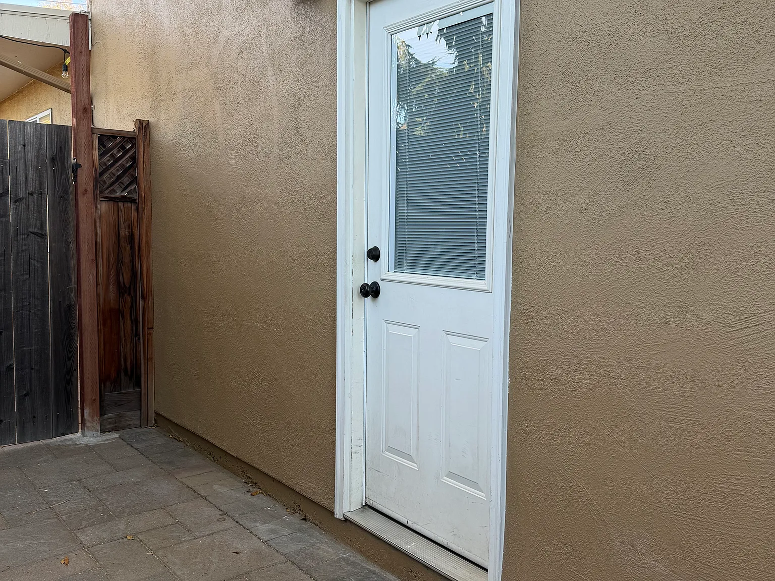 522 Century Dr — Photo 3