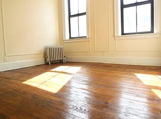 32-02 34th Ave #8D, Astoria, NY 11106