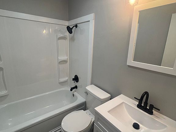 5th image of 208 N Grant Ave APT A